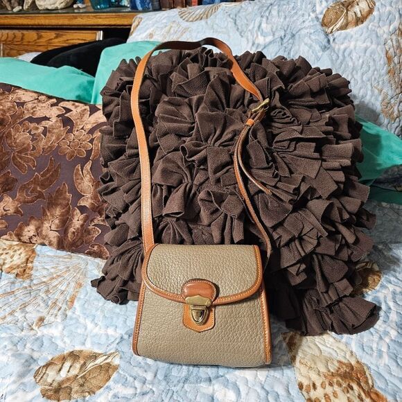 RARE Vintage Dooney and Bourke AWL 90s Mini  Crossbody - Picture 3 of 8